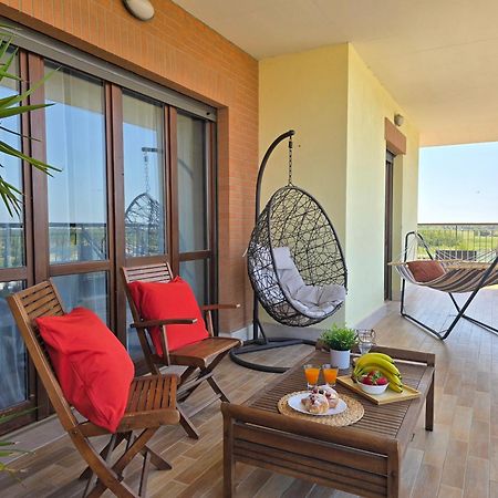 Golden Hour Apartment - Panoramic Terrace פיומיצ'ינו מראה חיצוני תמונה
